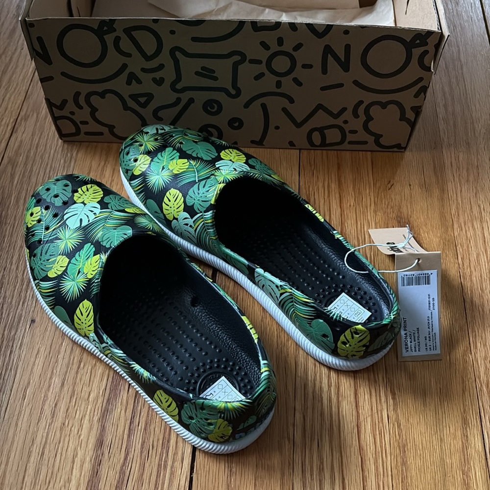 Native Slip-On Shoes - Picture 5 of 6